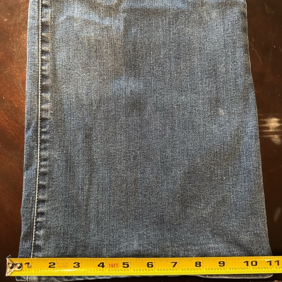 Lane Bryant medium wash high-rise boot jeans size 24 - Picture 12 of 12